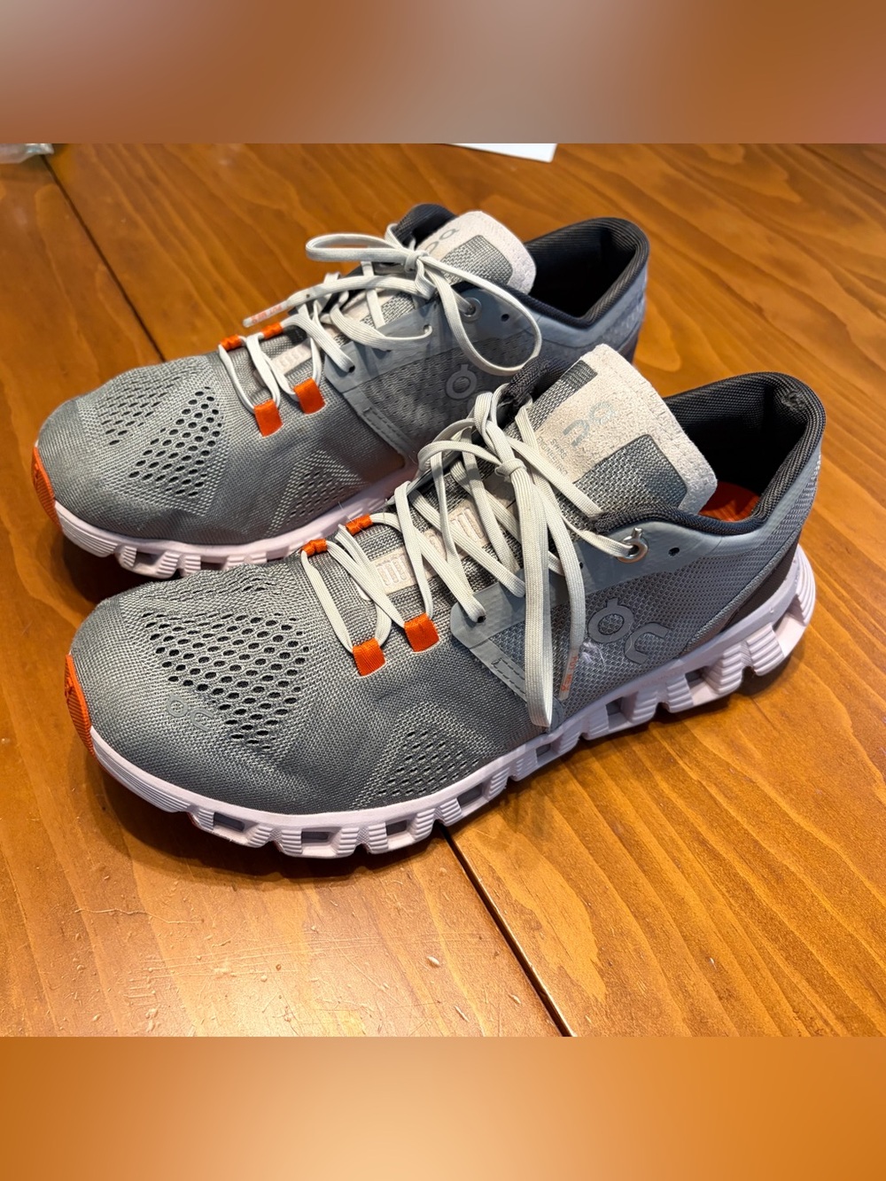 Women’s Cloud X Shoe - size 8.5